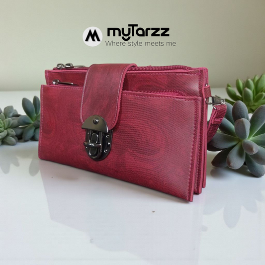 Elegant Burgundy Clasp Clutch Wallet