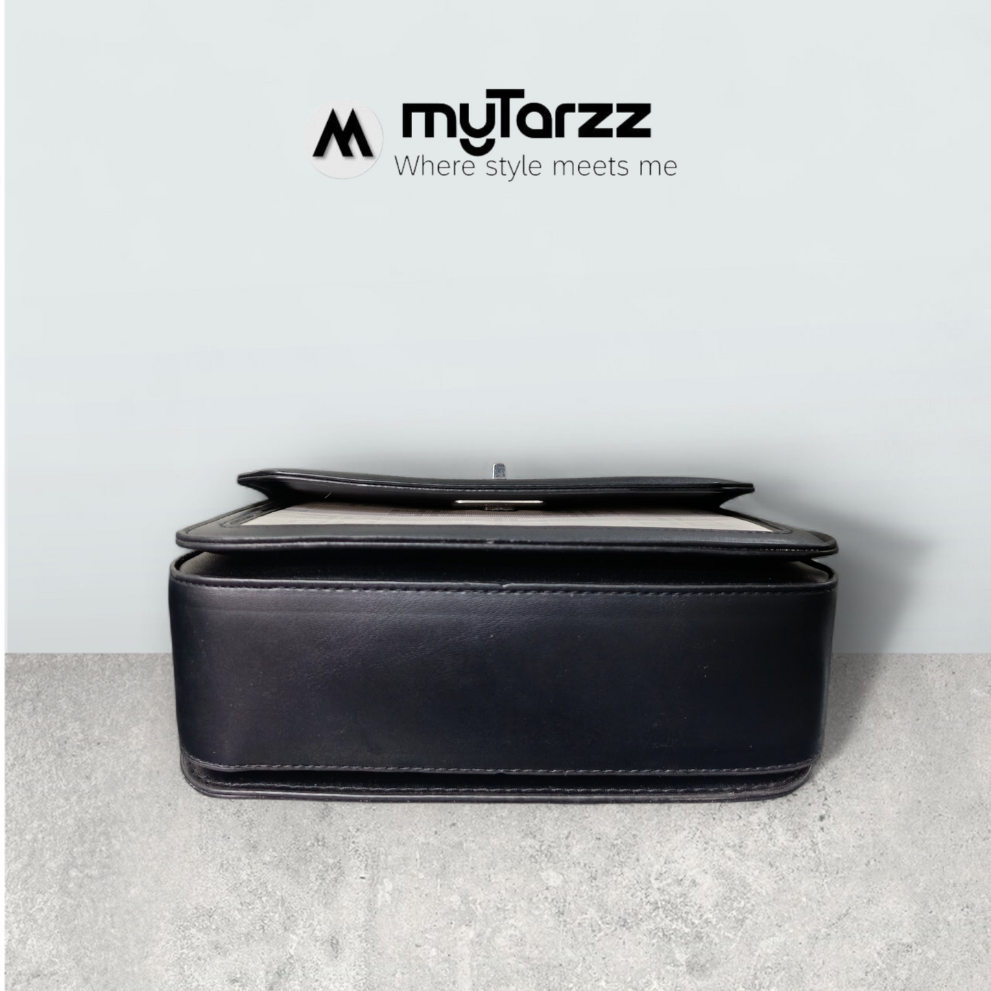 Two-Tone White and Black Shoulder Bag Imported